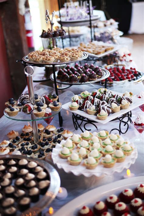 1000+ images about Mini Desserts and Dessert Buffets on Pinterest