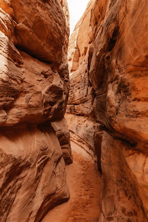 White Domes Trail: Unique Hike in the Valley of Fire State Park