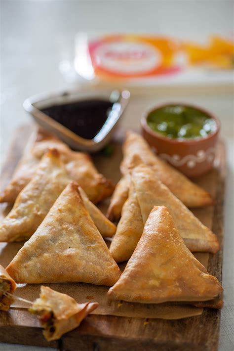 Step-by-Step Guide to Samosa Folding Technique - My Tasty Curry