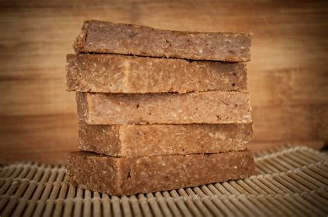 Keto Protein Bars Recipe - nutrition and energy on the go – TeamKeto