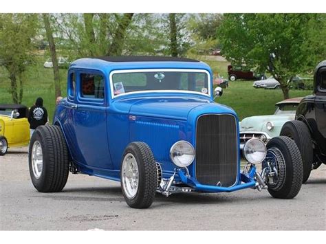 Traditional 1932 Ford Roadster Hot Rod