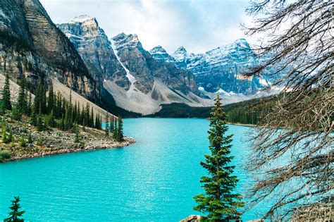 A Comprehensive Guide to Visiting Moraine Lake in September - Travel ...