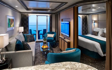 What's the difference between a balcony cabin and a suite on a cruise ...