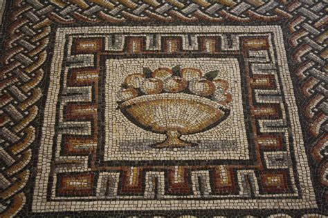 Mosaic de fruites | Roman mosaic, Ancient art, Mosaic art