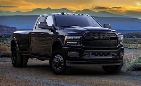 Las RAM Heavy Duty 2500 y 3500 se pasan al 'lado oscuro' en nueva ...