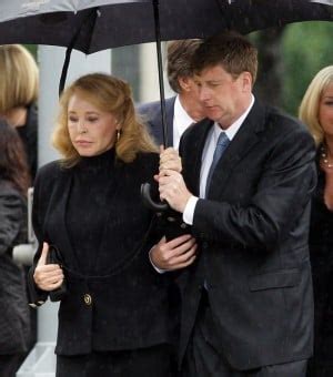 OFFBEAT: Sen. Ted Kennedy's funeral unites family with words of inspiration