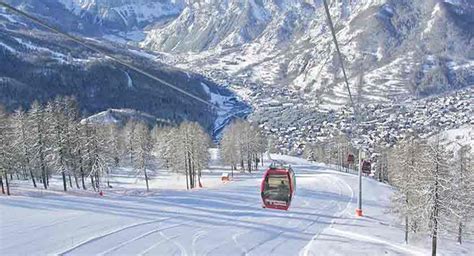 Ski Holidays in Bardonecchia 2019/2020 | Bardonecchia Skiing | Inghams