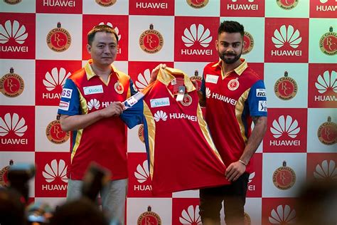 Royal Challengers Bangalore unveil jersey for IPL 2015