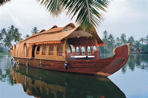 Houseboat on the Kerala Backwaters - Bespoke India Travel