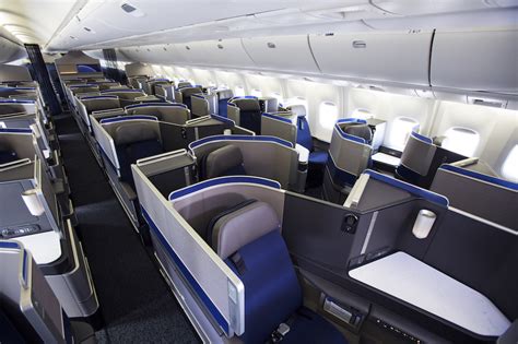 First United 767-300 with Polaris Seats Takes Flight - Live and Let's Fly