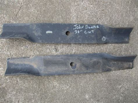 John Deere Mower Blades | EstateSales.org