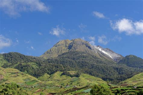 Mt. Apo via Sta. Cruz trail booked until April - Edge Davao