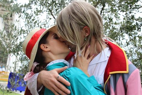 Howl and Sophie Kiss by GiorgiaSanny on DeviantArt