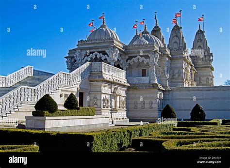 BAPS Shri Swaminarayan Mandir (the Neasden Temple), Neasden, London ...