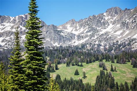 7 of the Most Epic Big Sky Hiking Trails | Chasing Trail