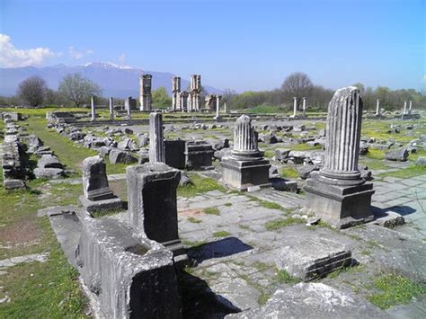 The Temple dedicated to Antoninus Pius in the Forum and th… | Flickr