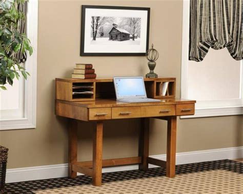 10 Small Office Desk Ideas For People With Limited Space - Housely