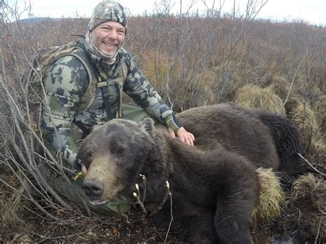 Alaska Grizzly Bear Hunting - Clearwater Alaska Outfitters