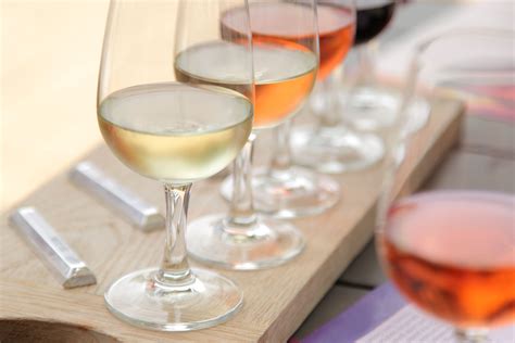 Reviews of the 9 Best Moscato Wines