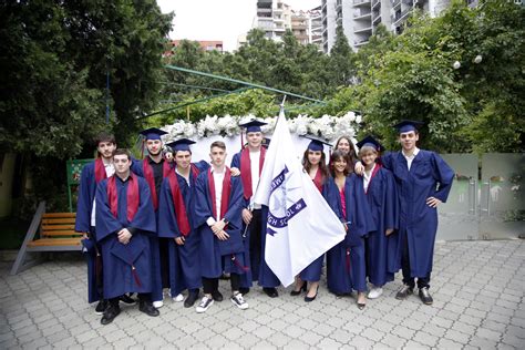 The Graduation Ceremony of the American High School Class of 2021 ...