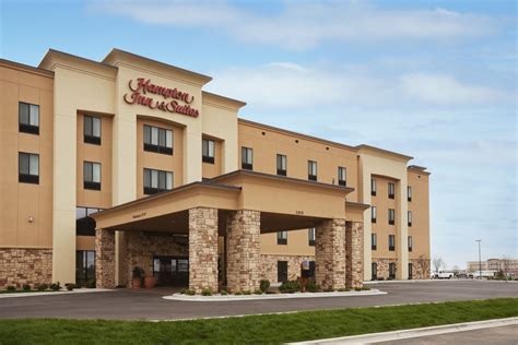 Hampton Inn & Suites | Official North Dakota Travel & Tourism Guide