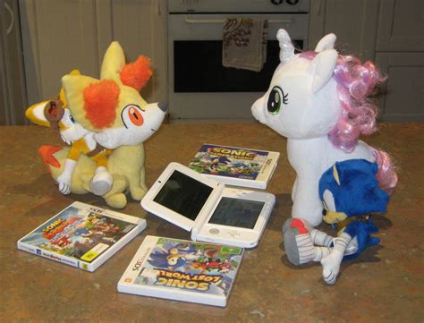 Playing Sonic 3DS Games by CheerBearsFan on DeviantArt