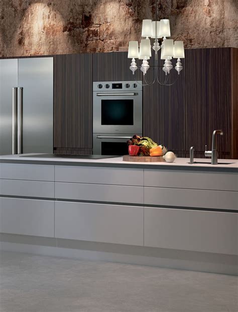 36" Transitional Electric Cooktop | CE365T/S | Wolf Appliances