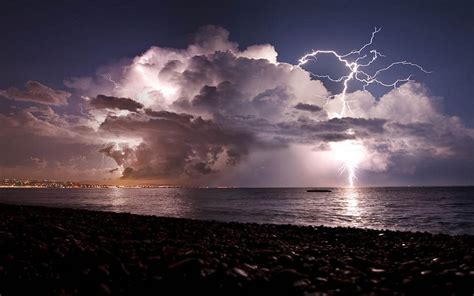 Lightning bolt, beach, lightning, storm, sea HD wallpaper | Wallpaper Flare