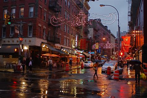 NYC ♥ NYC: One Rainy Night In Manhattan's Little Italy