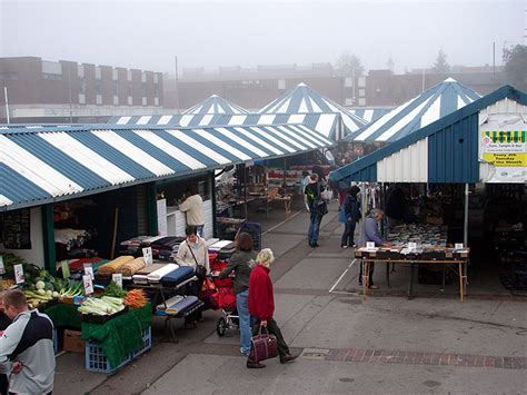 Hitchin Market on a foggy morning © John Lucas :: Geograph Britain and ...