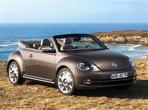 New Car Review: 2013 Volkswagen Beetle Convertible 70s Edition