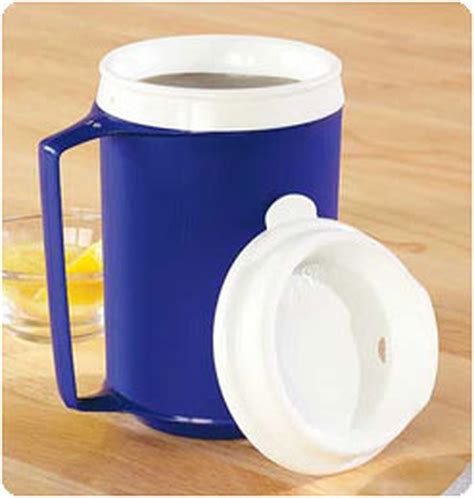 Insulated mug with lid