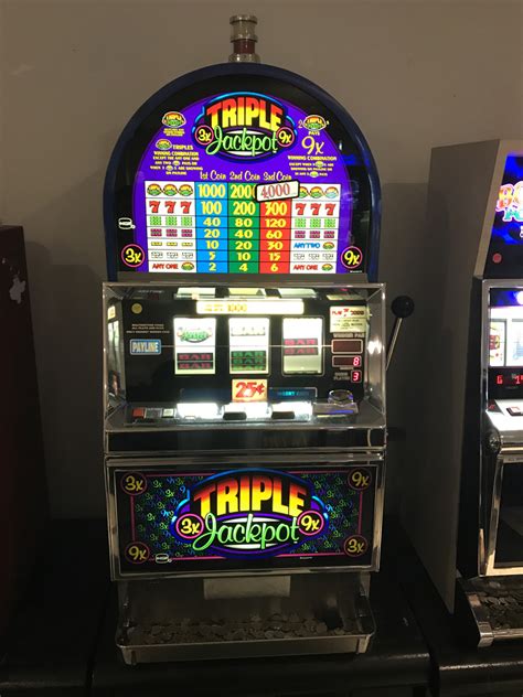 Triple Jackpot Slot Machine * | Fun!