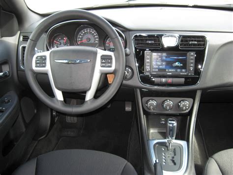 Chrysler-200-Interior - The Daily Drive | Consumer Guide® The Daily ...