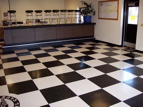 Checkerboard Floor Tile Patterns | Checkered floors, Patterned floor ...