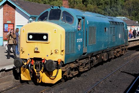 British Rail class 37 diesel locomotive 37275, Grosmont, N… | Flickr