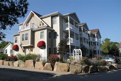 Bar Harbor Manor Reviews & Prices | U.S. News