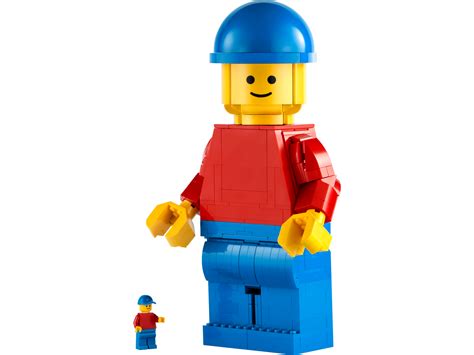 Up-Scaled LEGO® Minifigure 40649 | Minifigures | Buy online at the ...