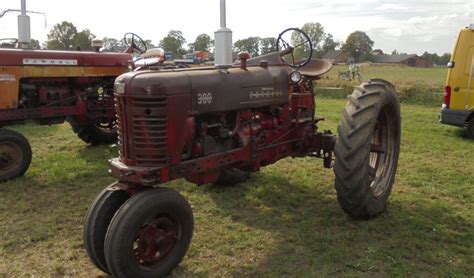 Farmall 300 Specs and data - United Kingdom