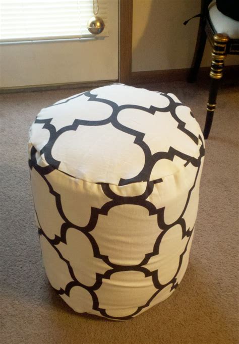 little bit creations: DIY//Ottoman Pouf