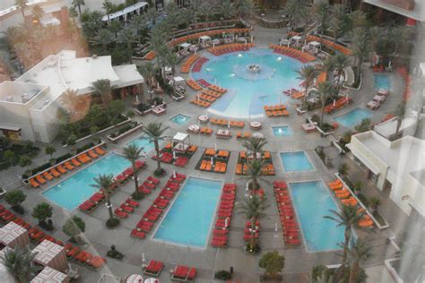 RED ROCK HOTEL POOL Las Vegas Red Rock Hotel, Hotel Pool, Hockey Rink ...