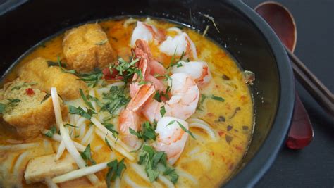 Singapore Katong Laksa – CARRY IT LIKE HARRY