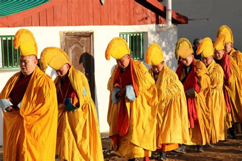 Buddhism in Mongolia - Horseback Mongolia