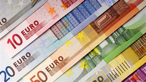 Cómo se pensaron y diseñaron los billetes de euro