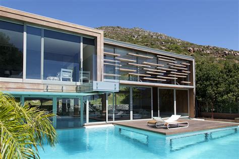 25 Beautiful Modern Swimming Pool Designs