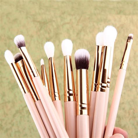 12Pcs Cosmetic Brushes Set Eyeshadow Eyebrow Lip Makeup Brushes ...