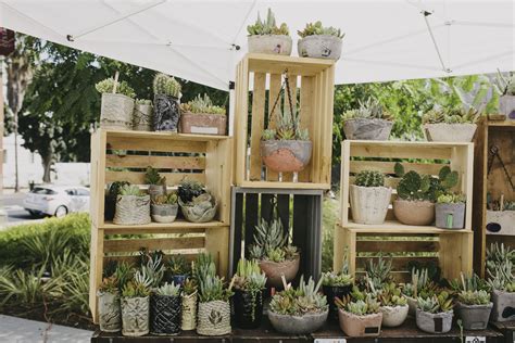 LOVE the use of vertical space with these wooden boxes - could also ...