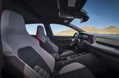 Wards 10 Best Interior for the 2022 Volkswagen Golf GTI