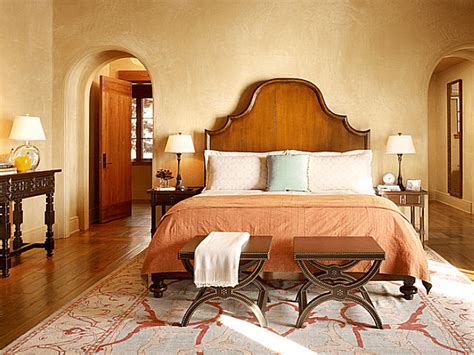 Give Your Bedroom a Mediterranean Decor With These Tips