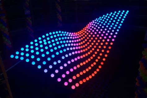 Kinetic Lights-winch xs-israel-01 | Light installation, Kinetic, Lights